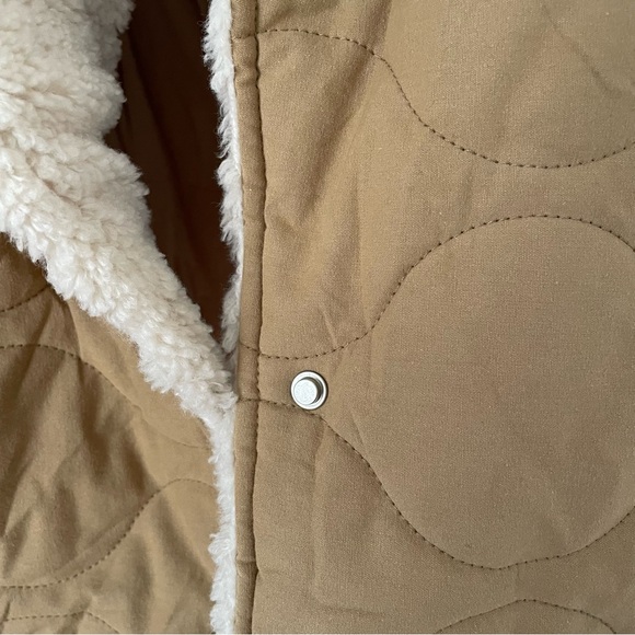 NWOT ASTR The Label Nadine Quilted Faux Shearling Jacket in Khaki - Picture 15 of 16